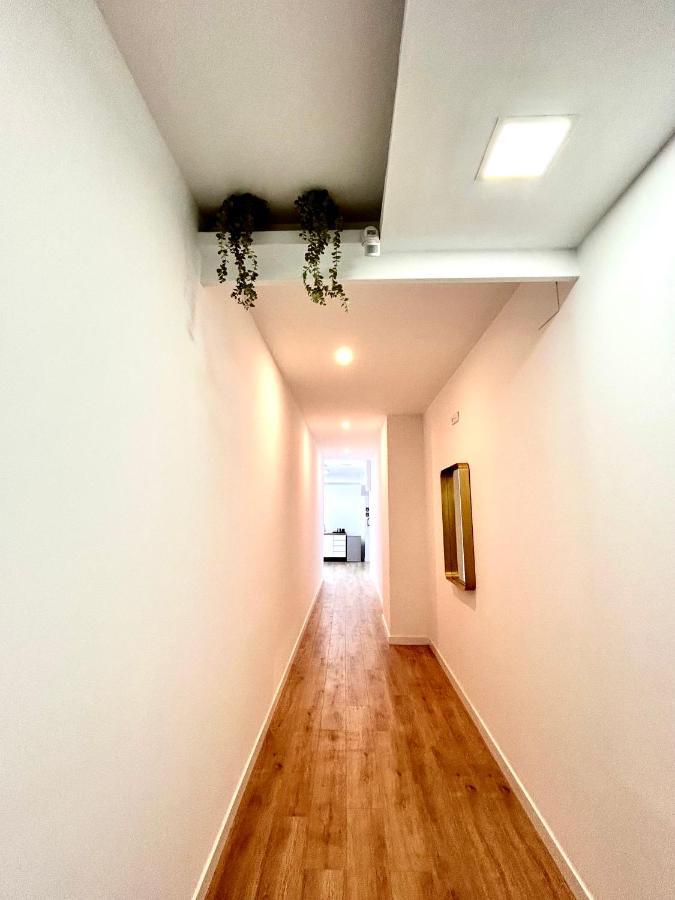 Titanic Dreams Aparthotel Madrid Bagian luar foto